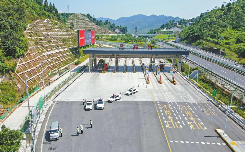 今年四川高速公路通車里程將超1萬公里